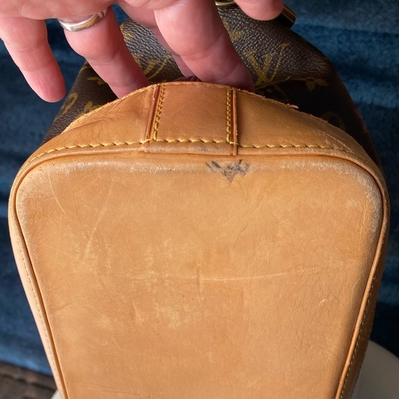 ❌❌SOLD❌❌ Authentic Loius Vuitton Horizontal Lockit - Picture 7 of 16